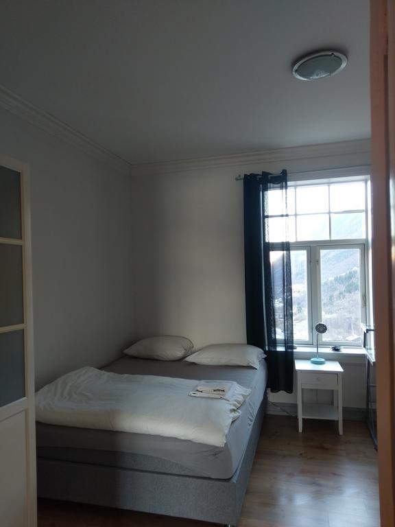 Vikinghaug Apartment Odda Ngoại thất bức ảnh